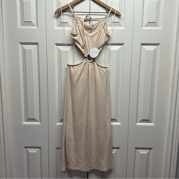 Petal and Pup CRESCENT o-ring lennon midi dress in oatmeal Size Large NWT - Picture 3 of 14